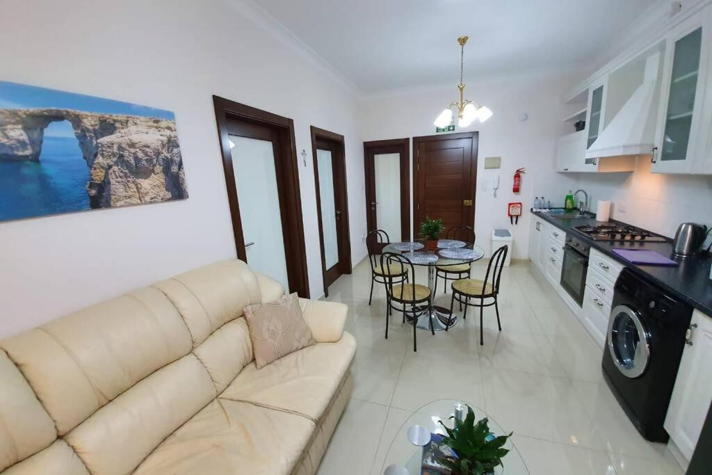 Munxar Holiday Apartment 马尔萨斯卡拉 外观 照片